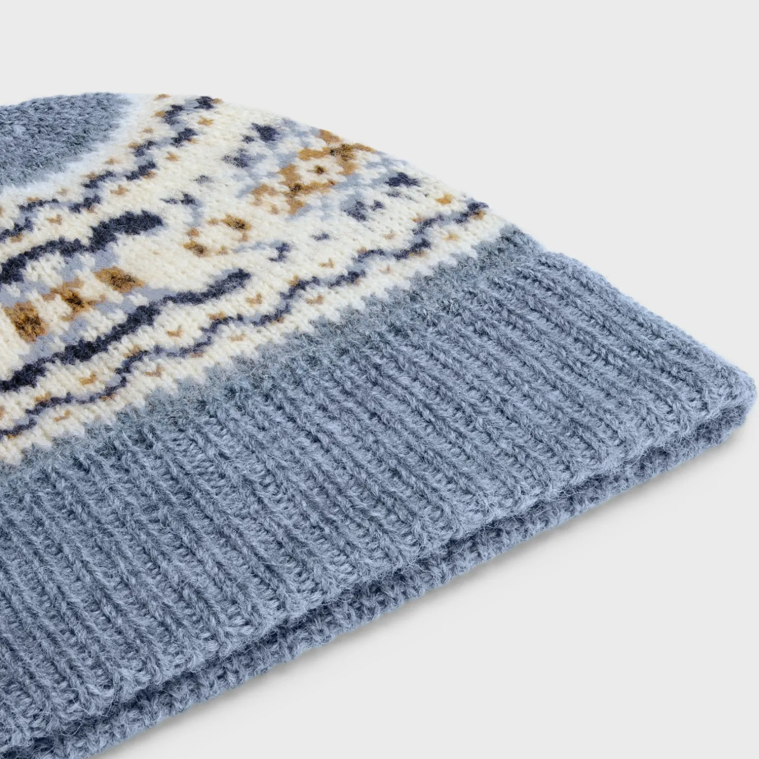 beanie in triomphe fair isle wool