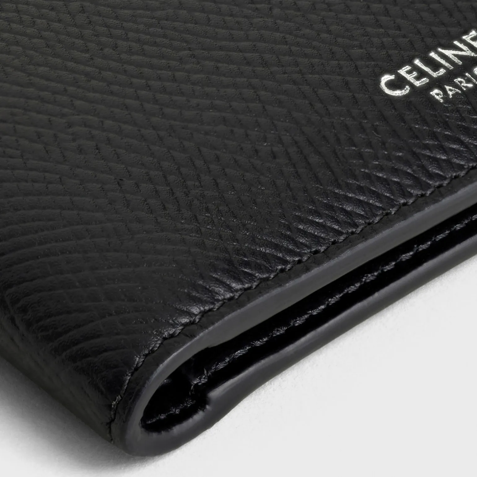 Bi-fold wallet in Grained calfskin