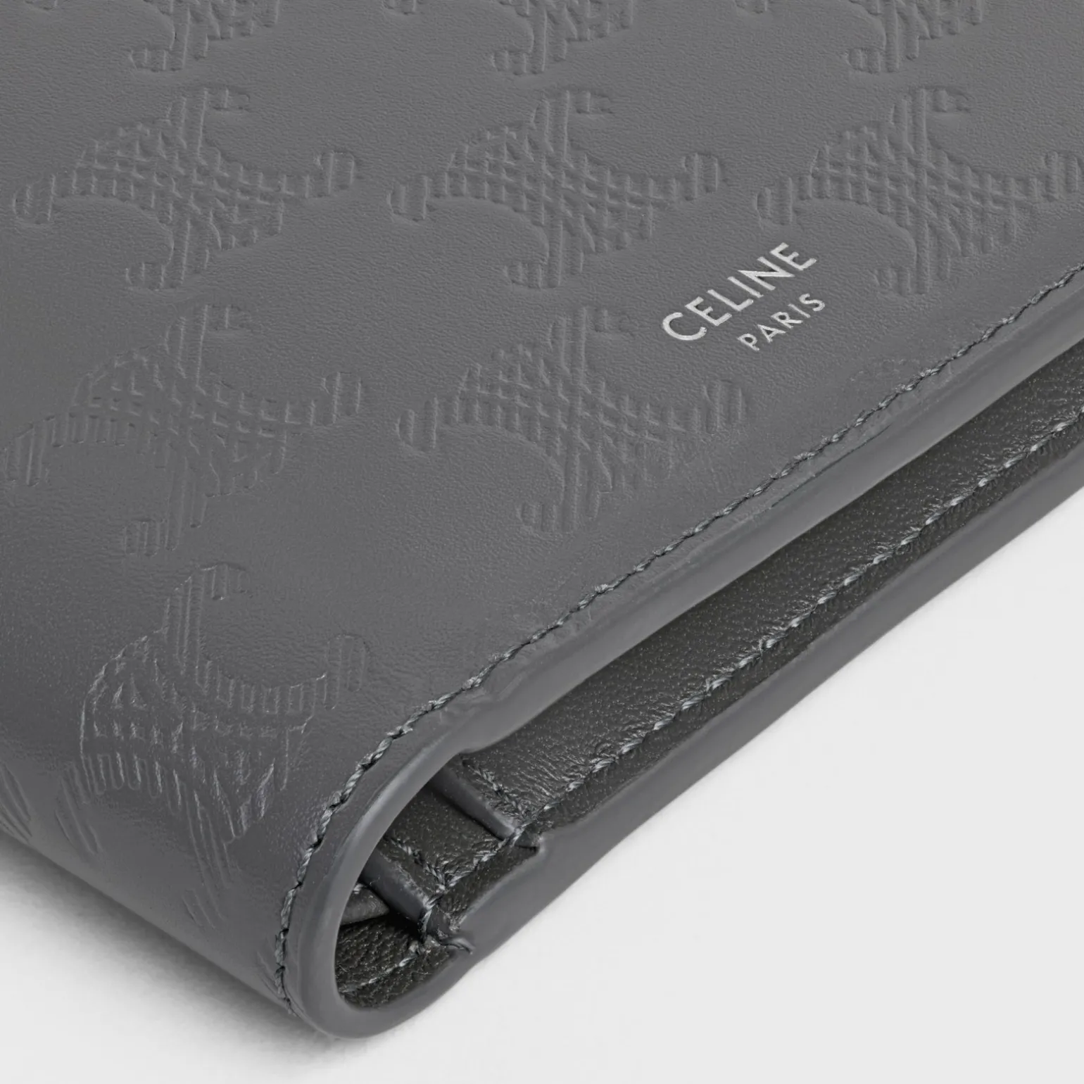 Bi-fold Wallet with Coin Compartment in Calfskin with triomphe embossed