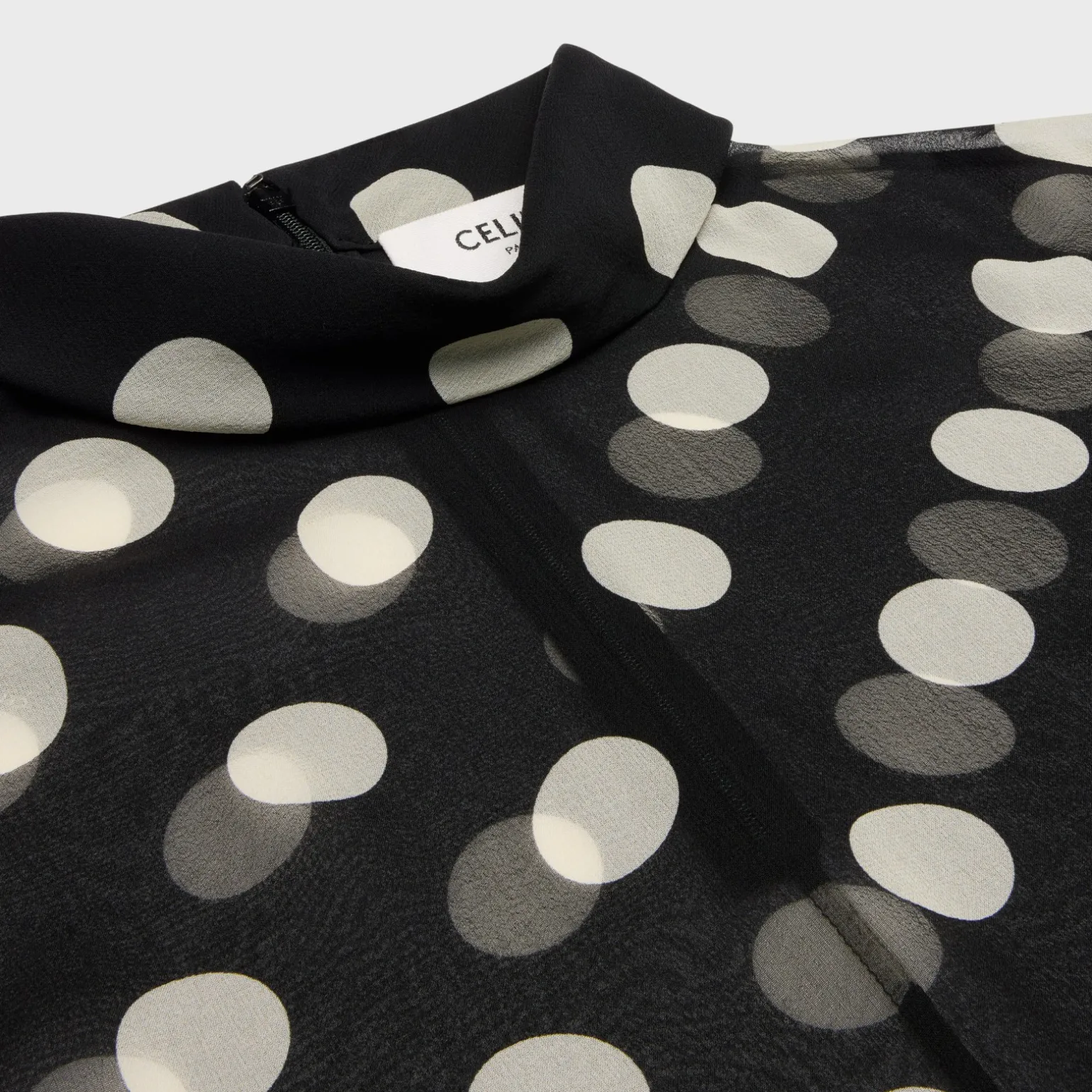 blouse with overturned collar in silk georgette