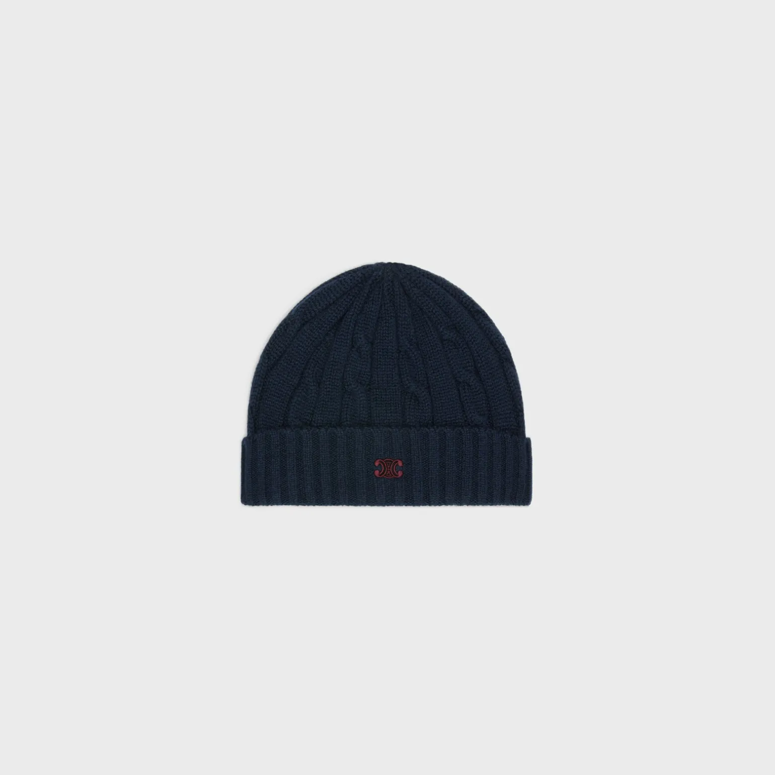 cable-knit triomphe beanie in cashmere