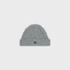 cable-knit triomphe beanie in cashmere