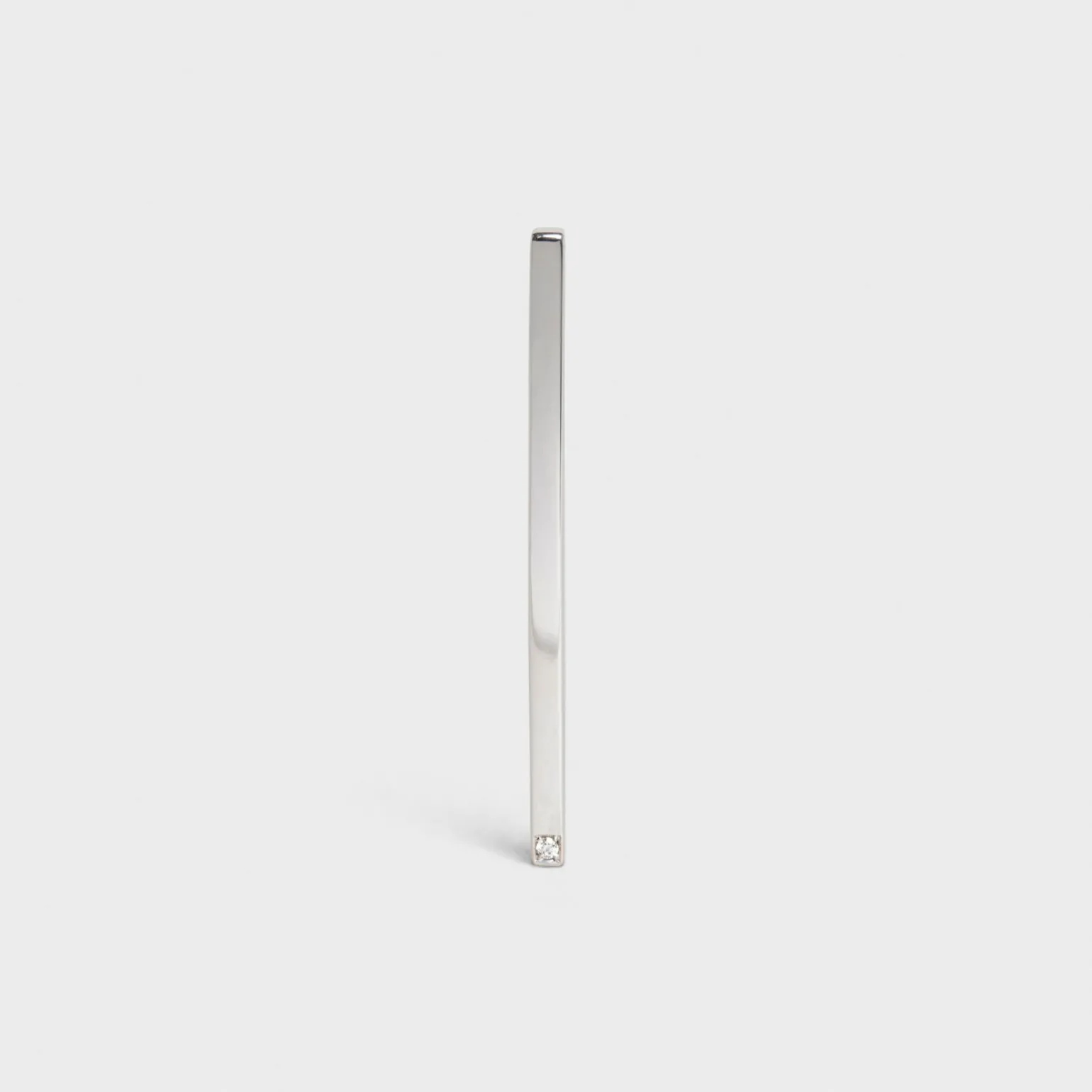 Celine Sentimental Straight Earring in White Gold and Diamond