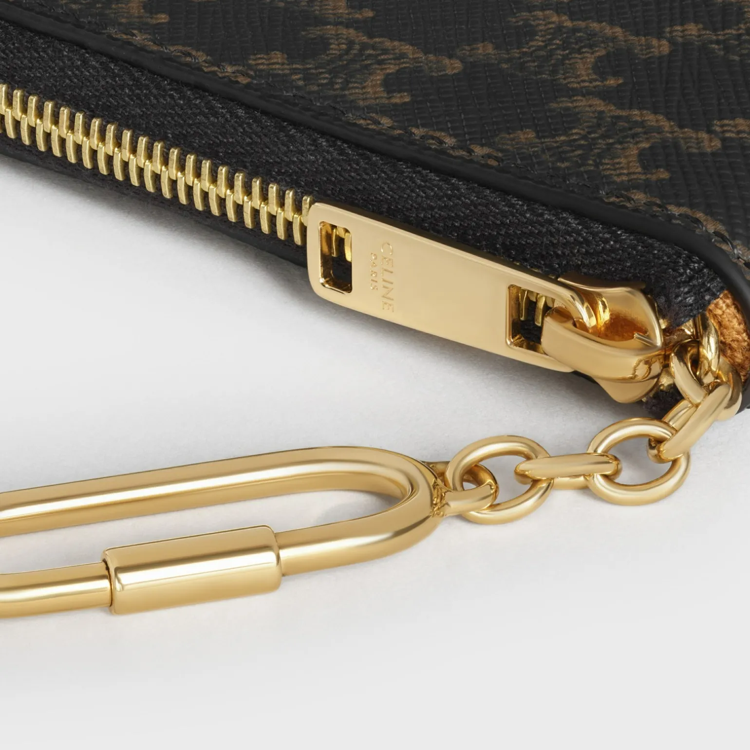 Coin And Card Pouch in Triomphe Canvas