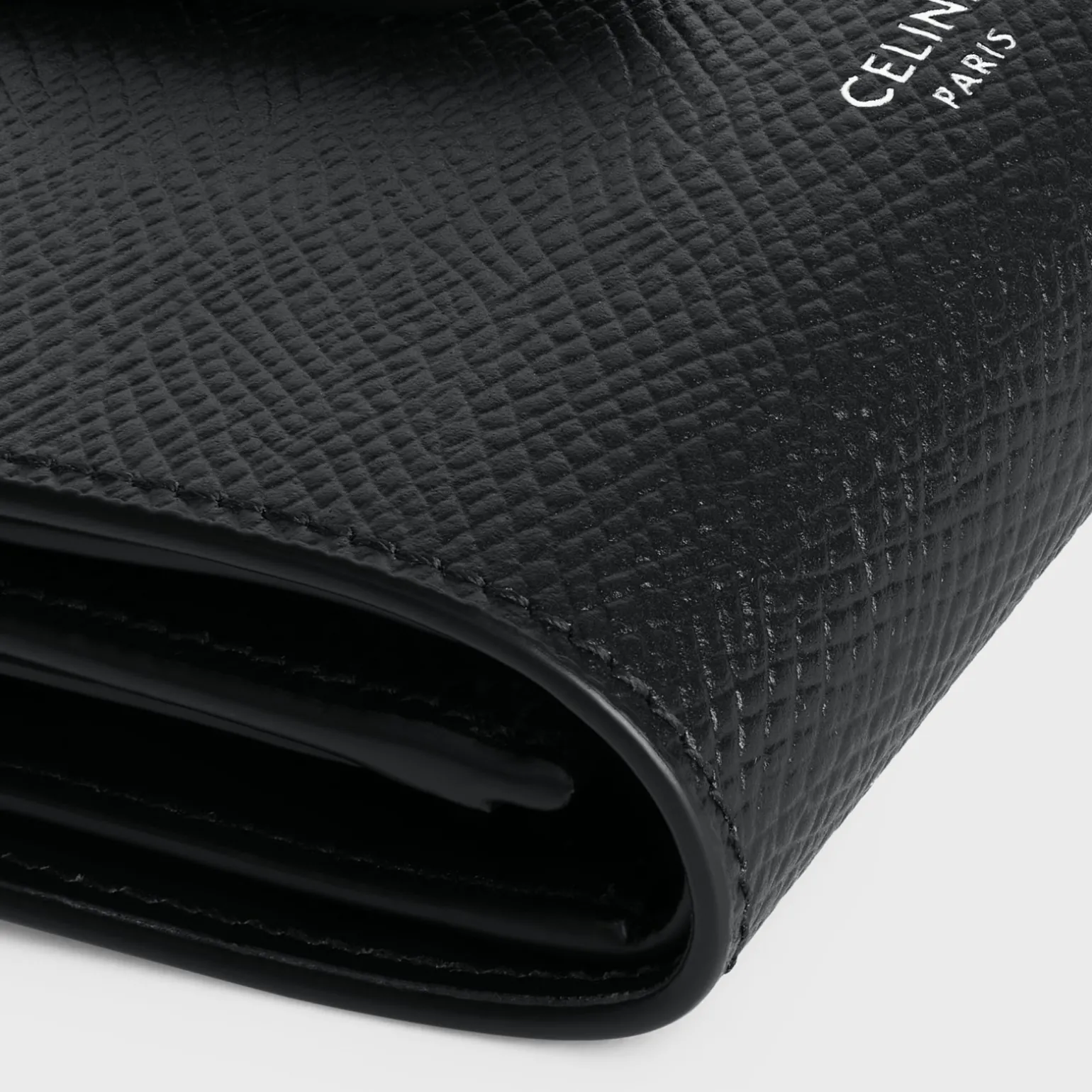Fine Strap Wallet in Grained Calfskin