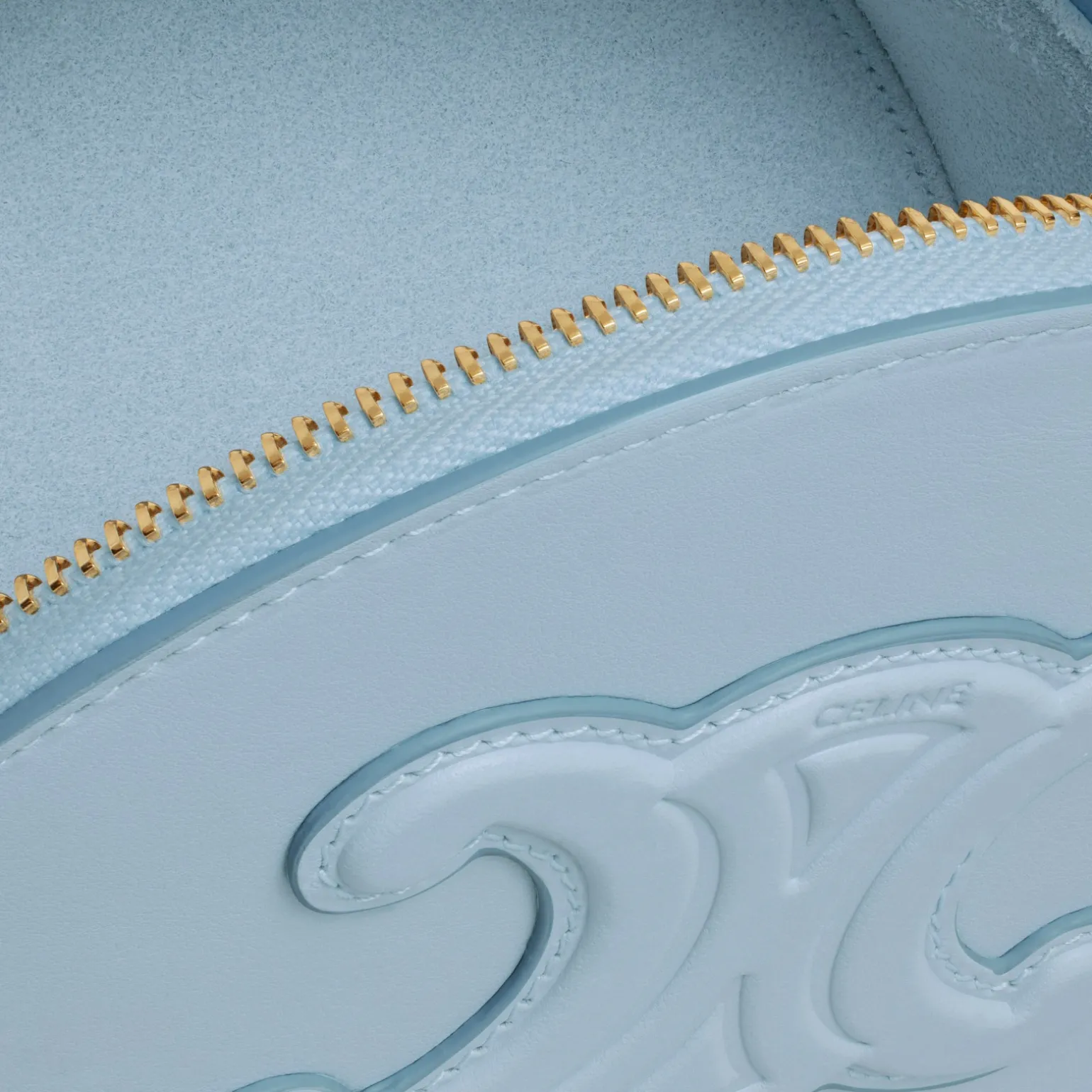HALF MOON CASE in SMOOTH CALFSKIN