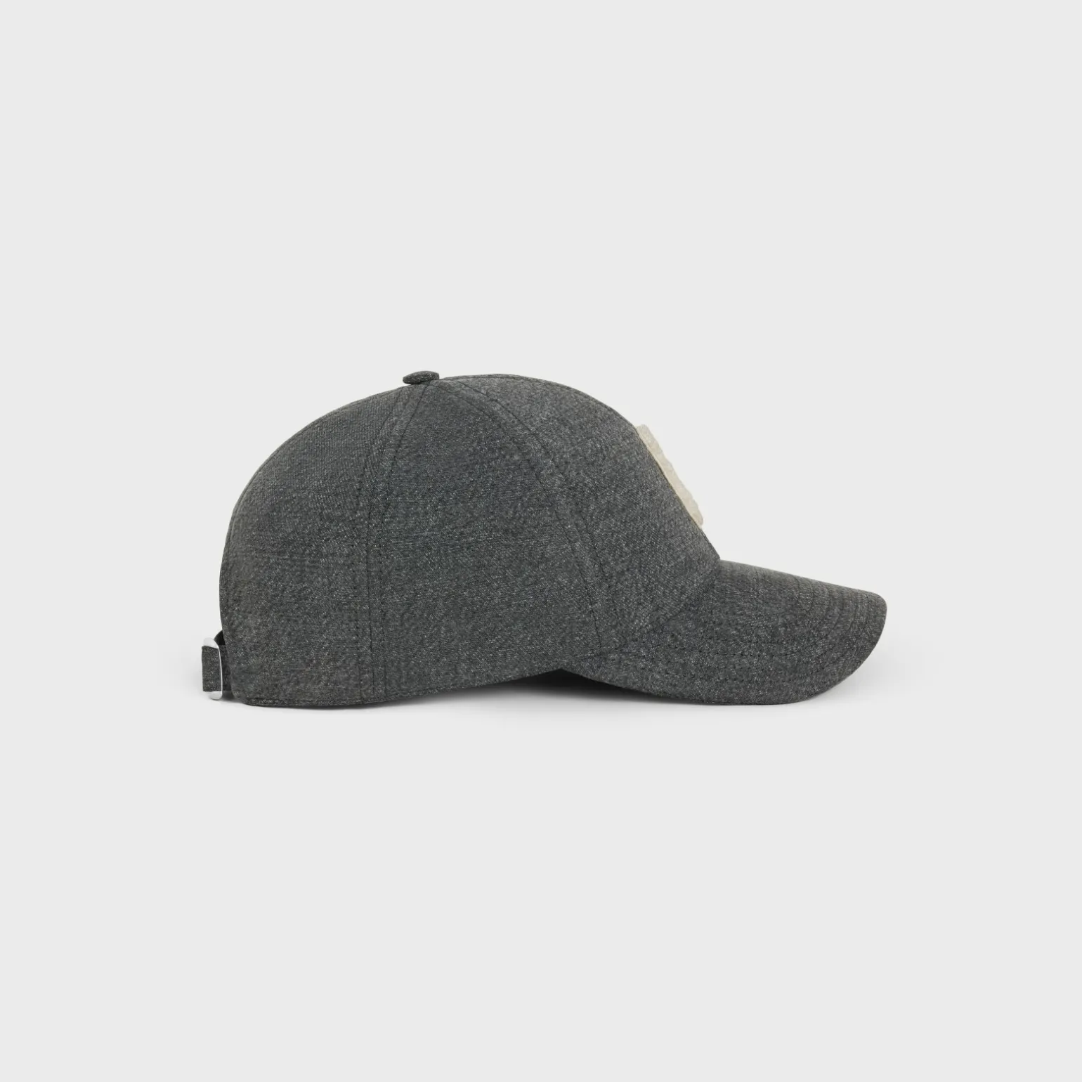 Initial cap in vintage black denim