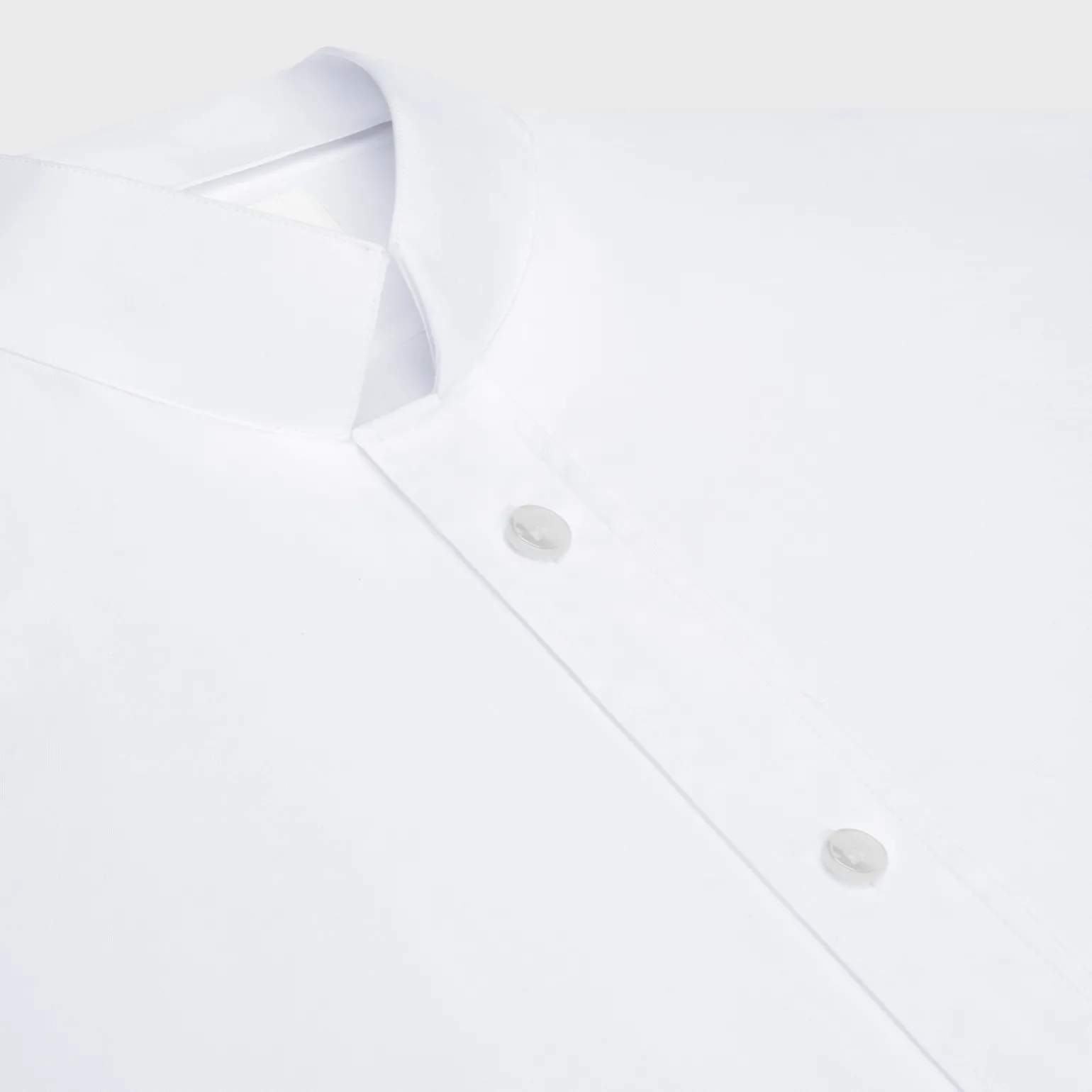 loose shirt with inverted collar in cotton poplin