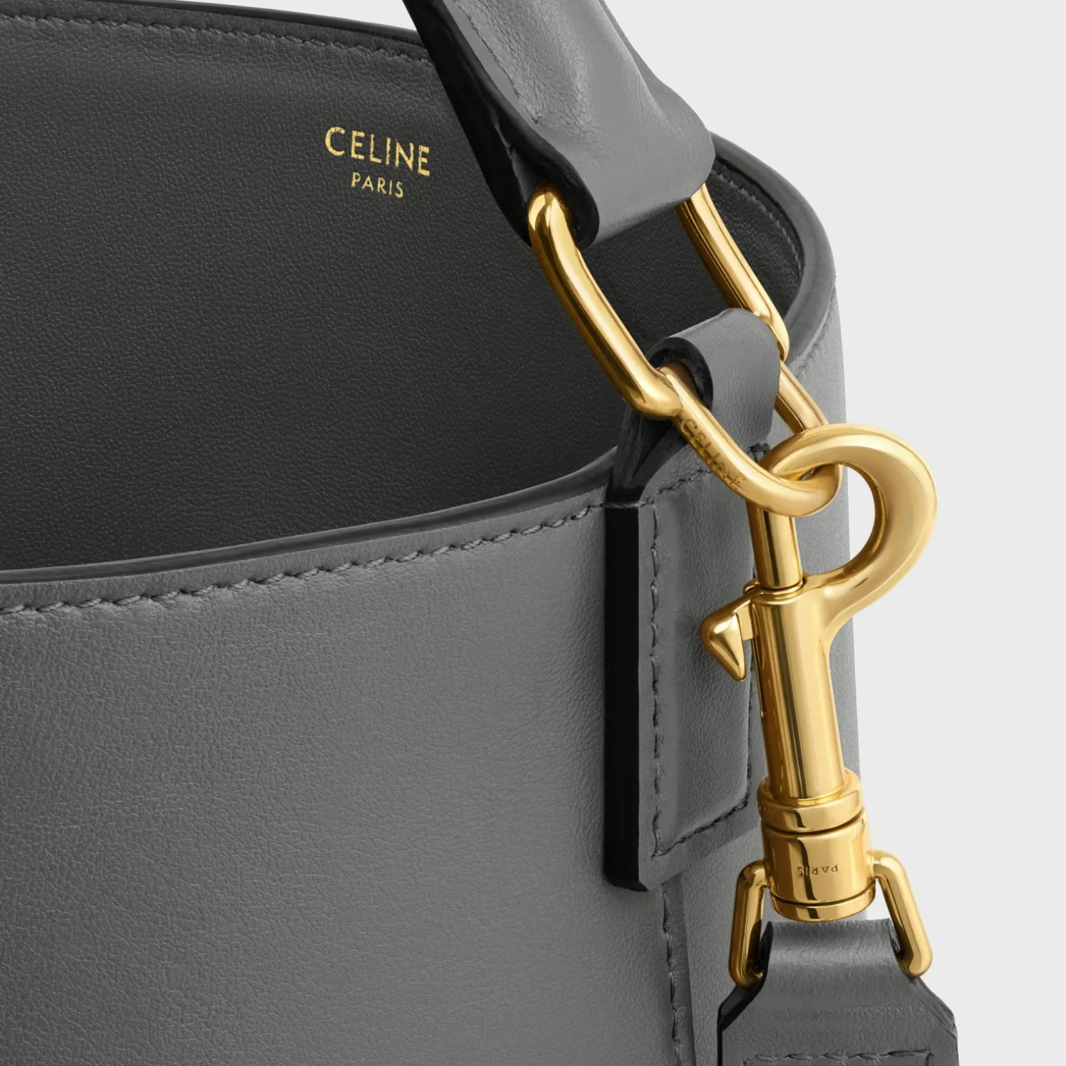 MEDIUM LOUISE BAG in SMOOTH CALFSKIN