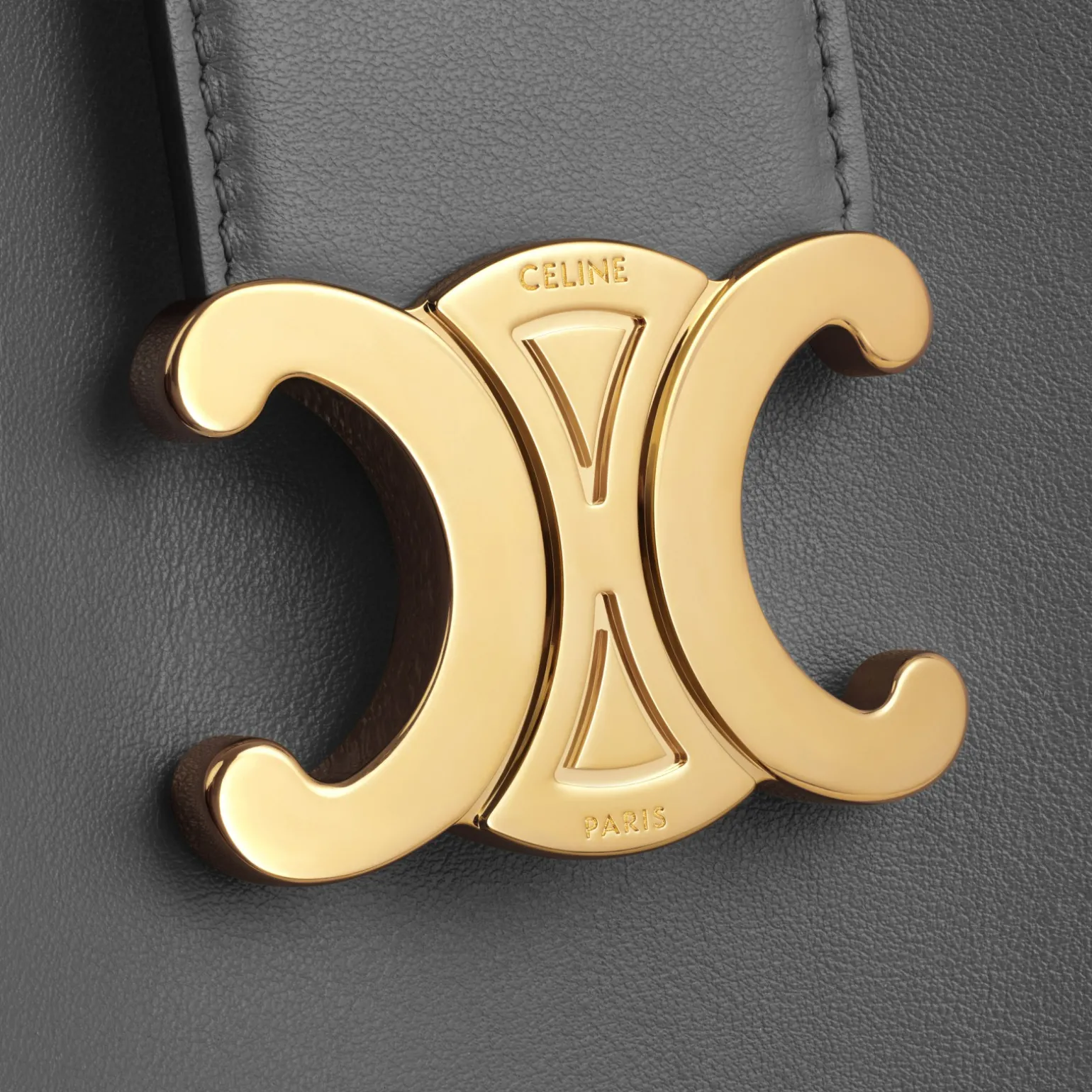 MEDIUM LOUISE BAG in SMOOTH CALFSKIN