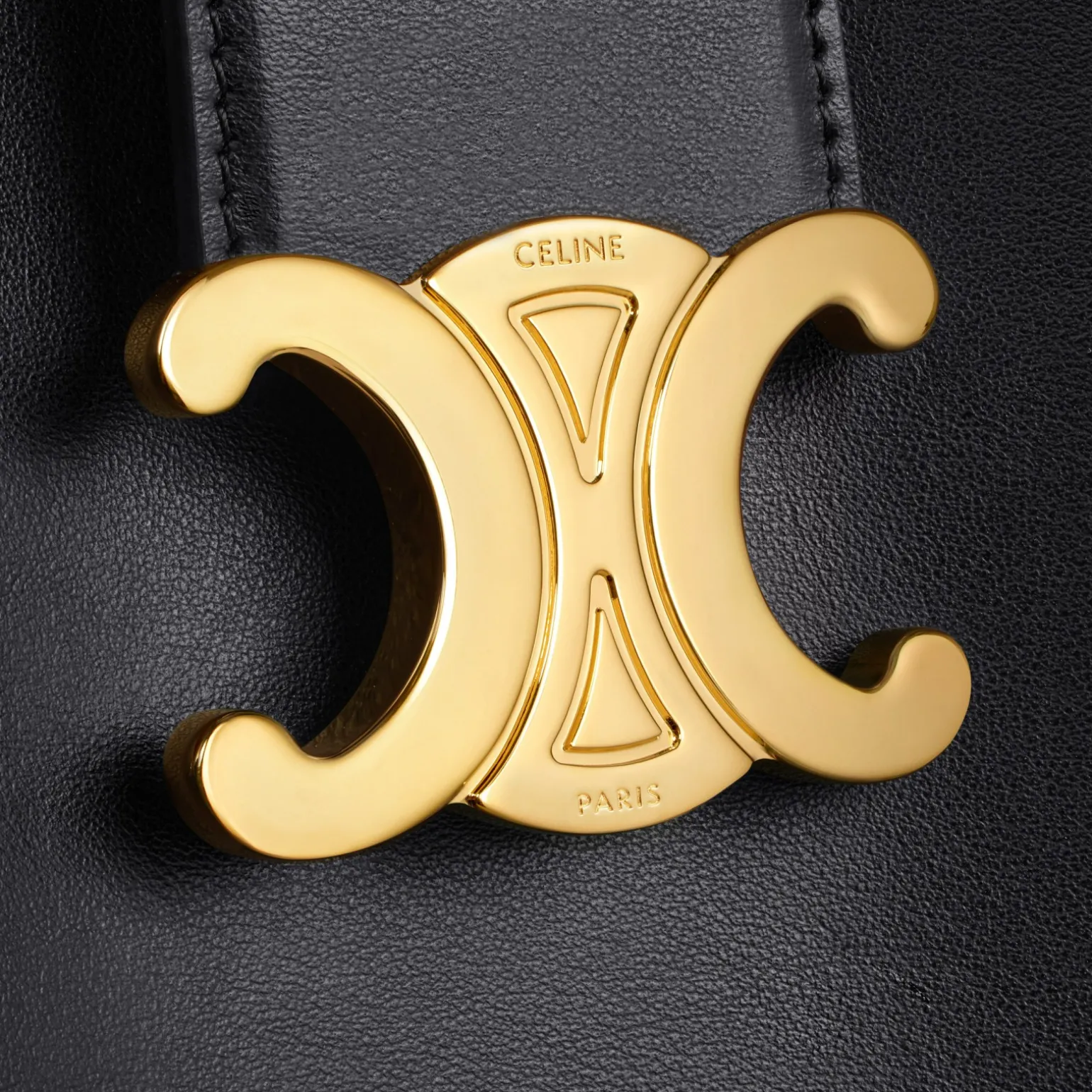 MEDIUM LOUISE BAG in SMOOTH CALFSKIN