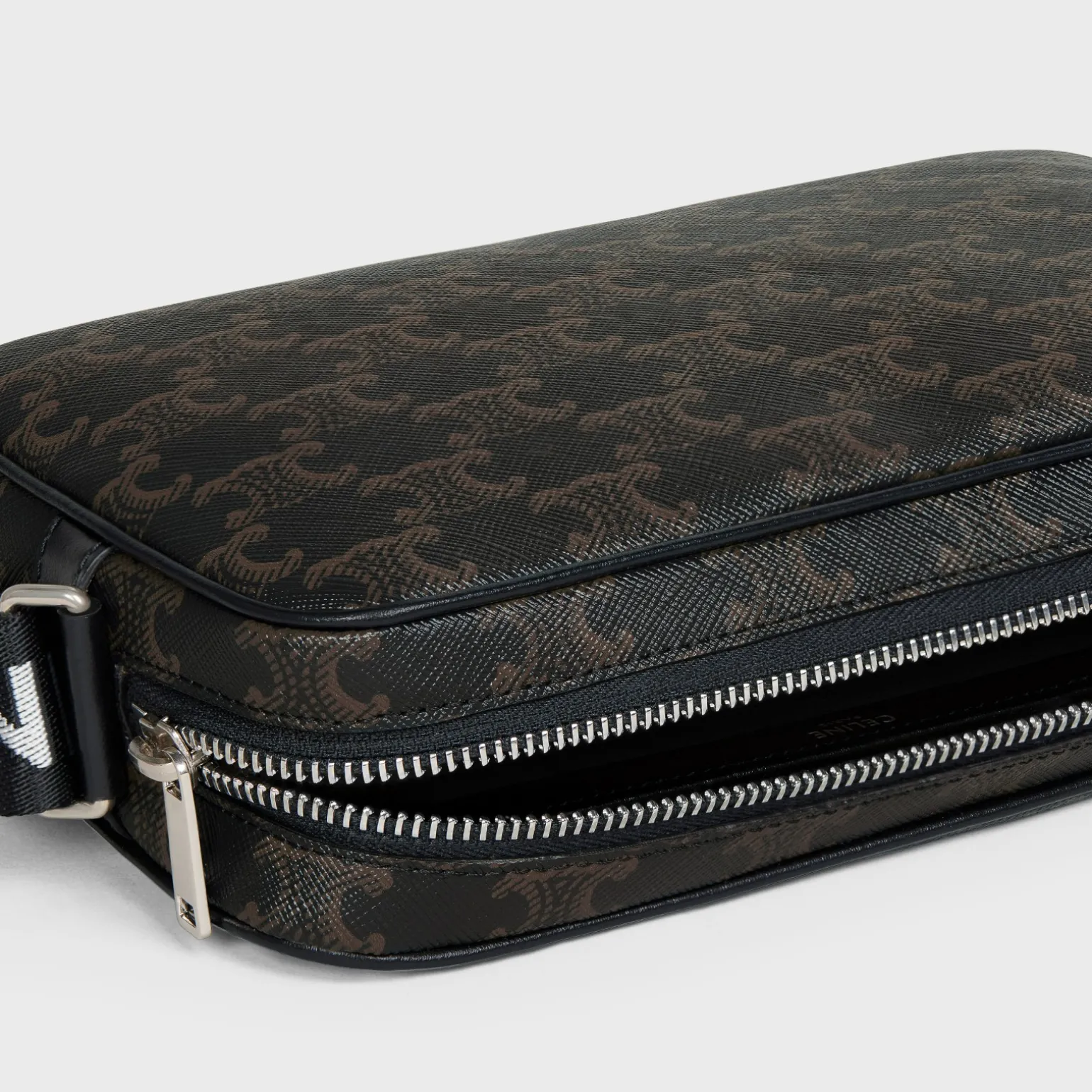 Medium Messenger bag in Triomphe Canvas