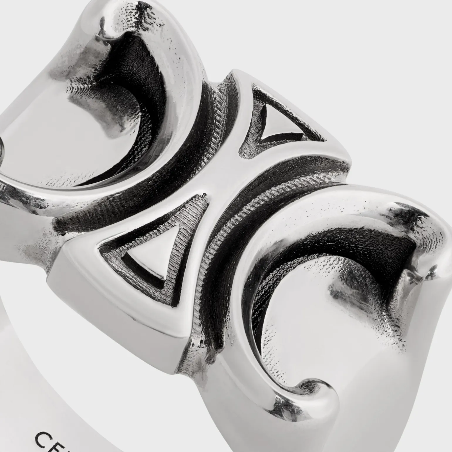 San Onofre Chunky Triomphe Ring in Brass with Rhodium Finish
