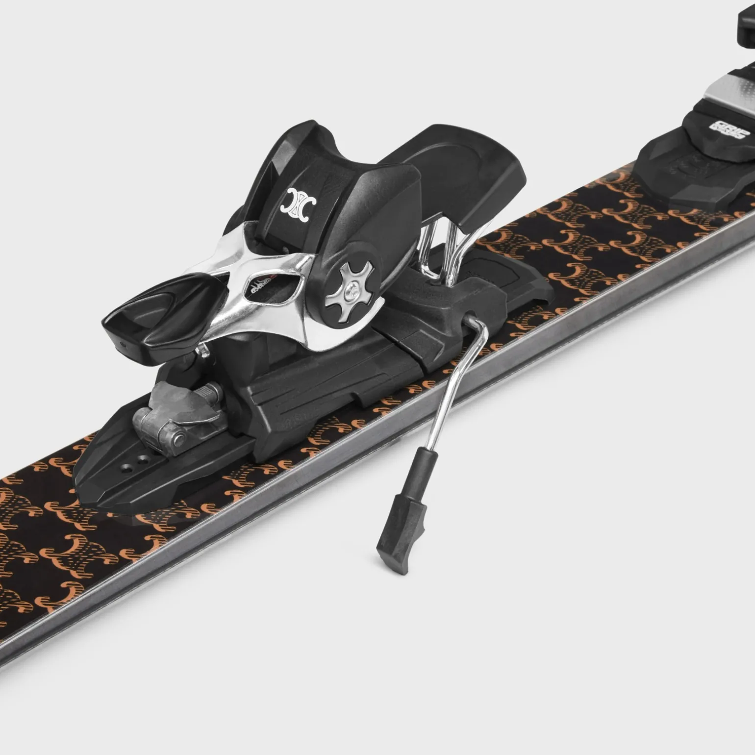 SKI in WOOD, TITANIUM & FIBER GLASS