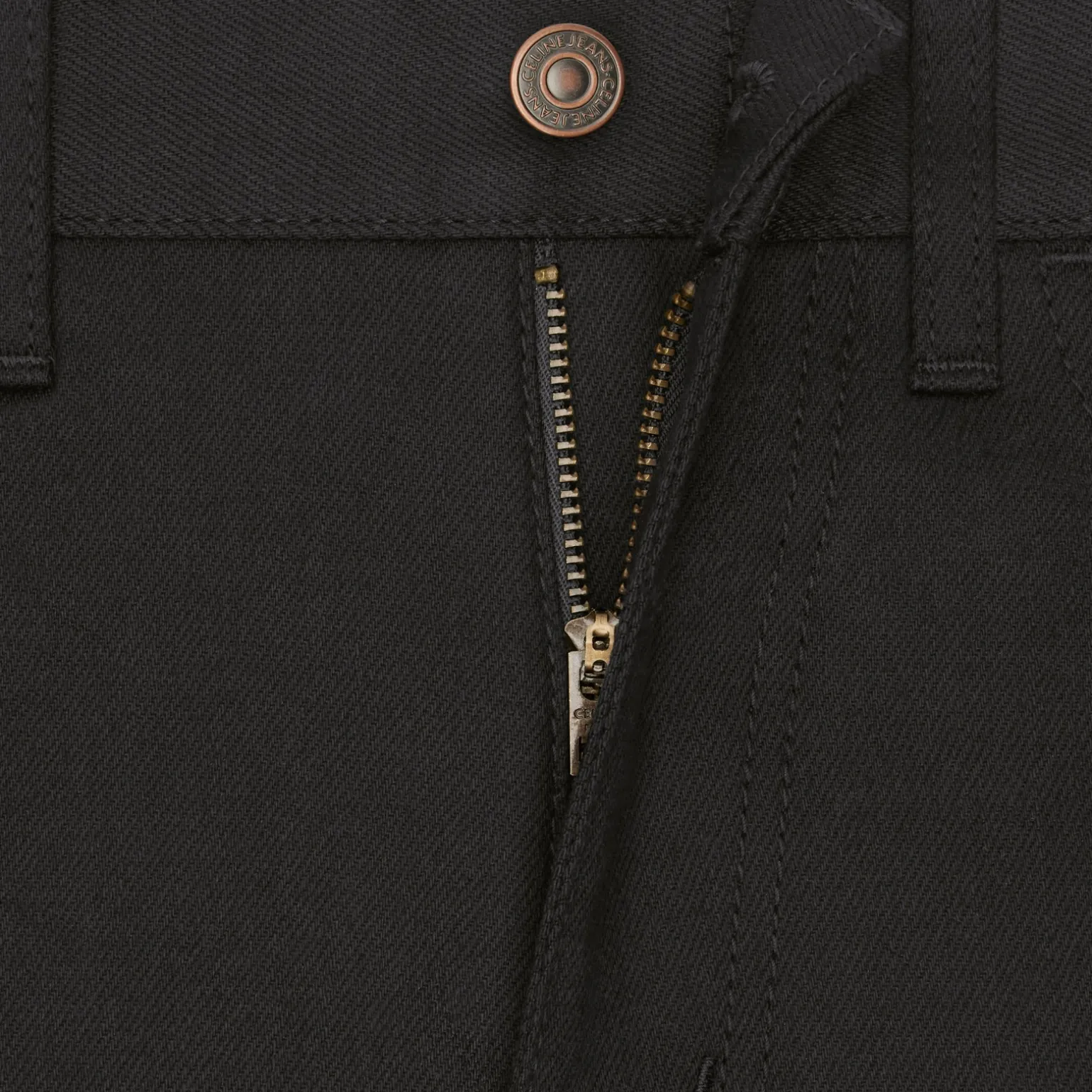 skinny jeans in vintage pure black denim