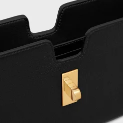 16 STRAP POCHETTE in SUPPLE CALFSKIN