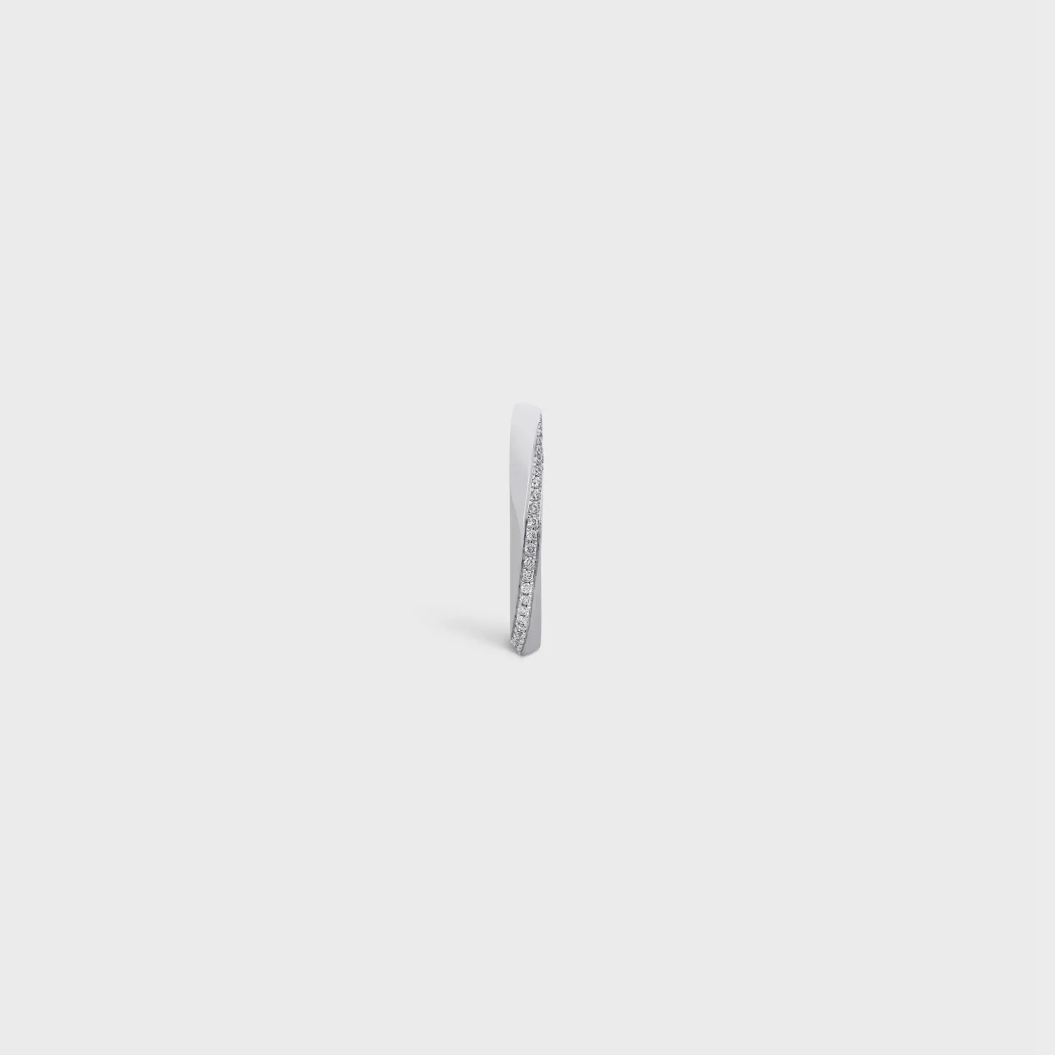 Torsion Ring in White Gold and Diamonds