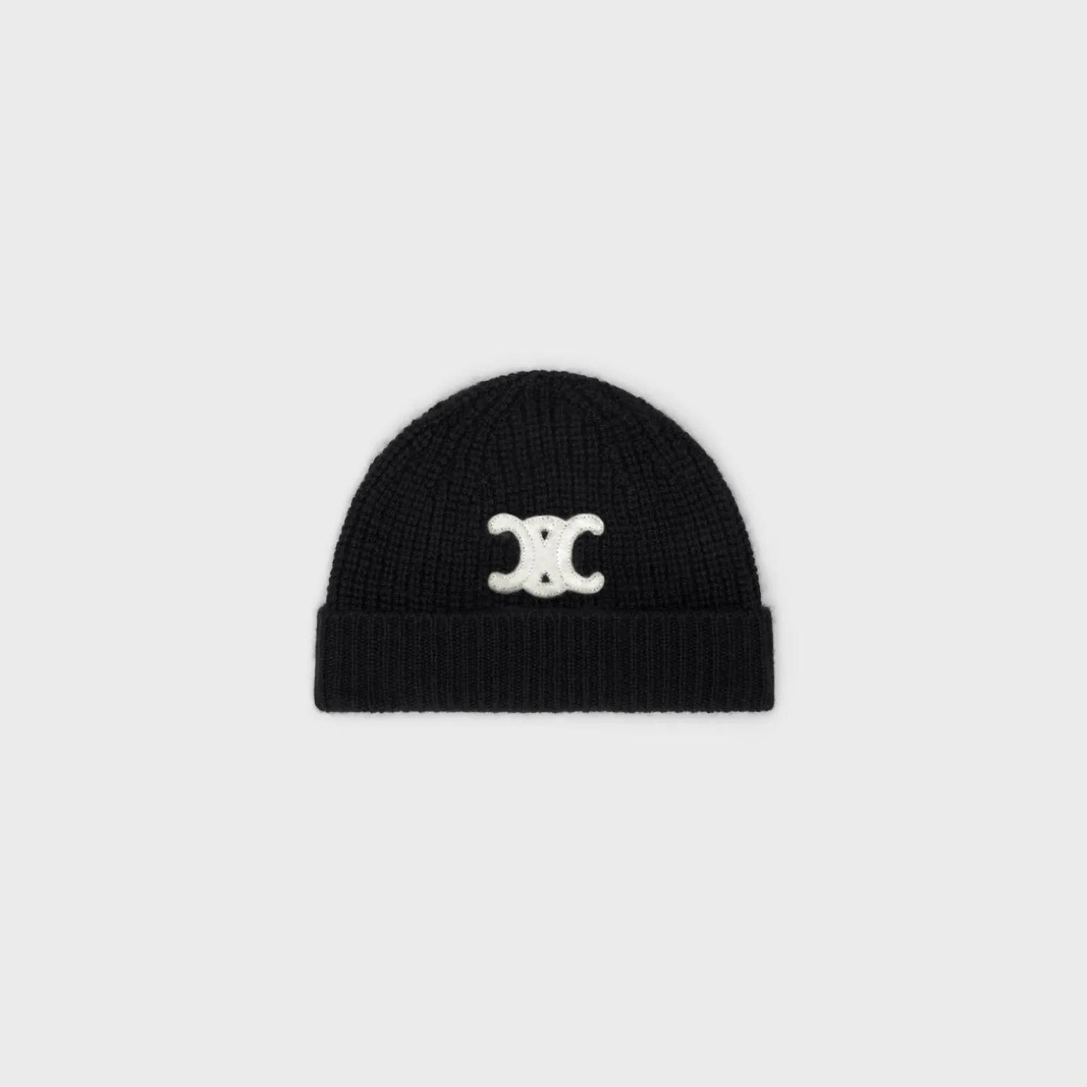 TRIOMPHE BEANIE IN SEAMLESS CASHMERE