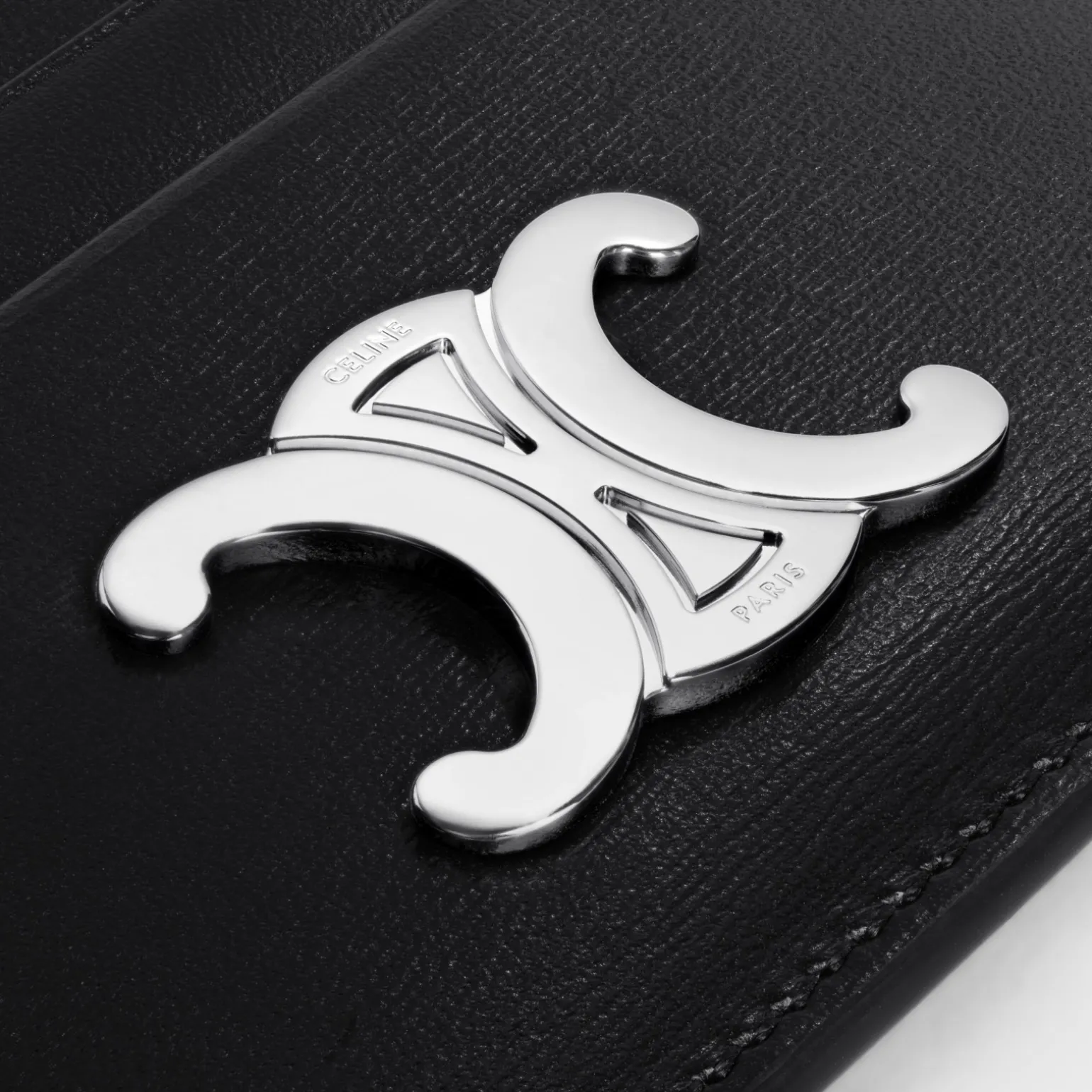 Triomphe Card Holder Shiny Calfskin BLACK