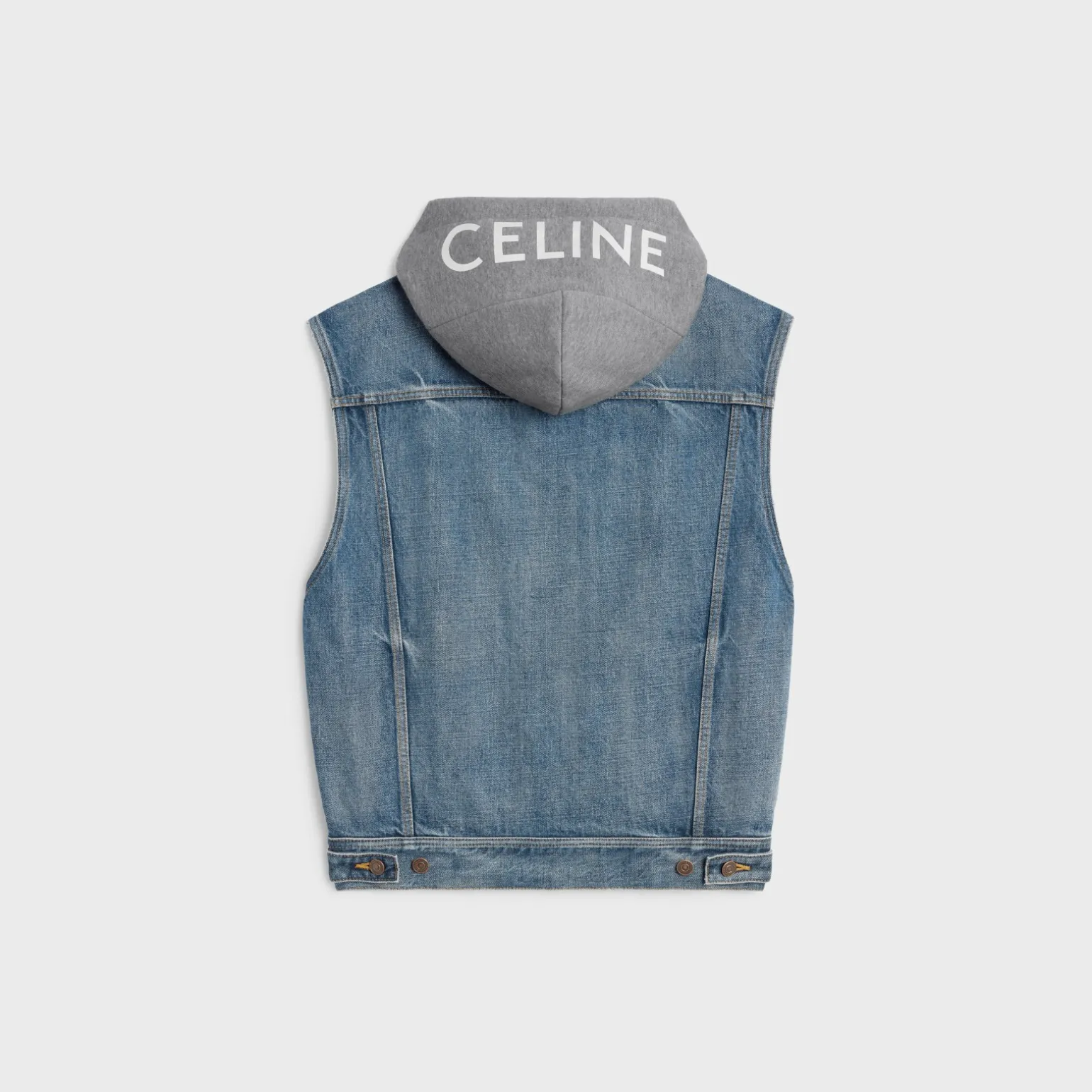 trucker jacket in union wash denim