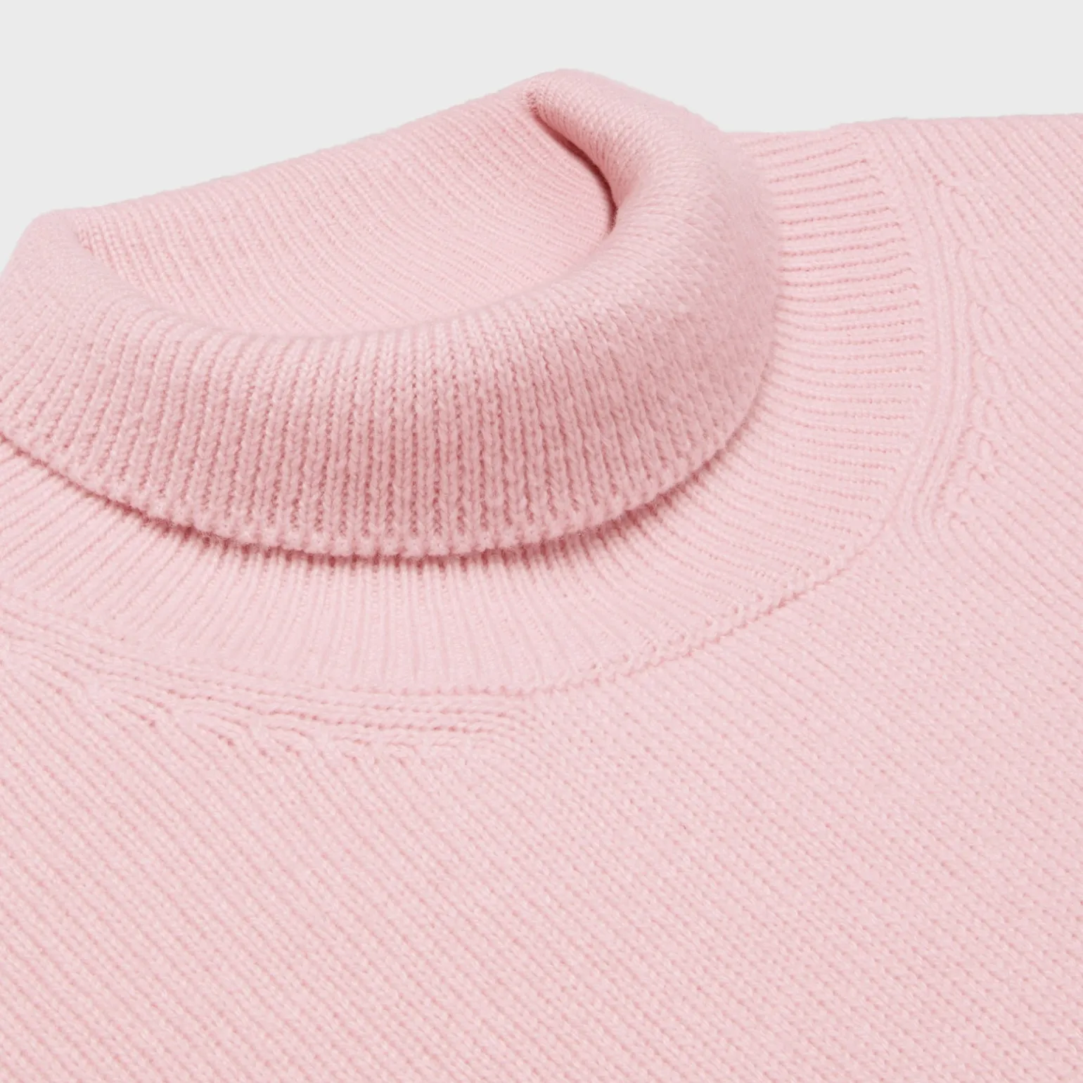 turtleneck sweater in scottish cashmere